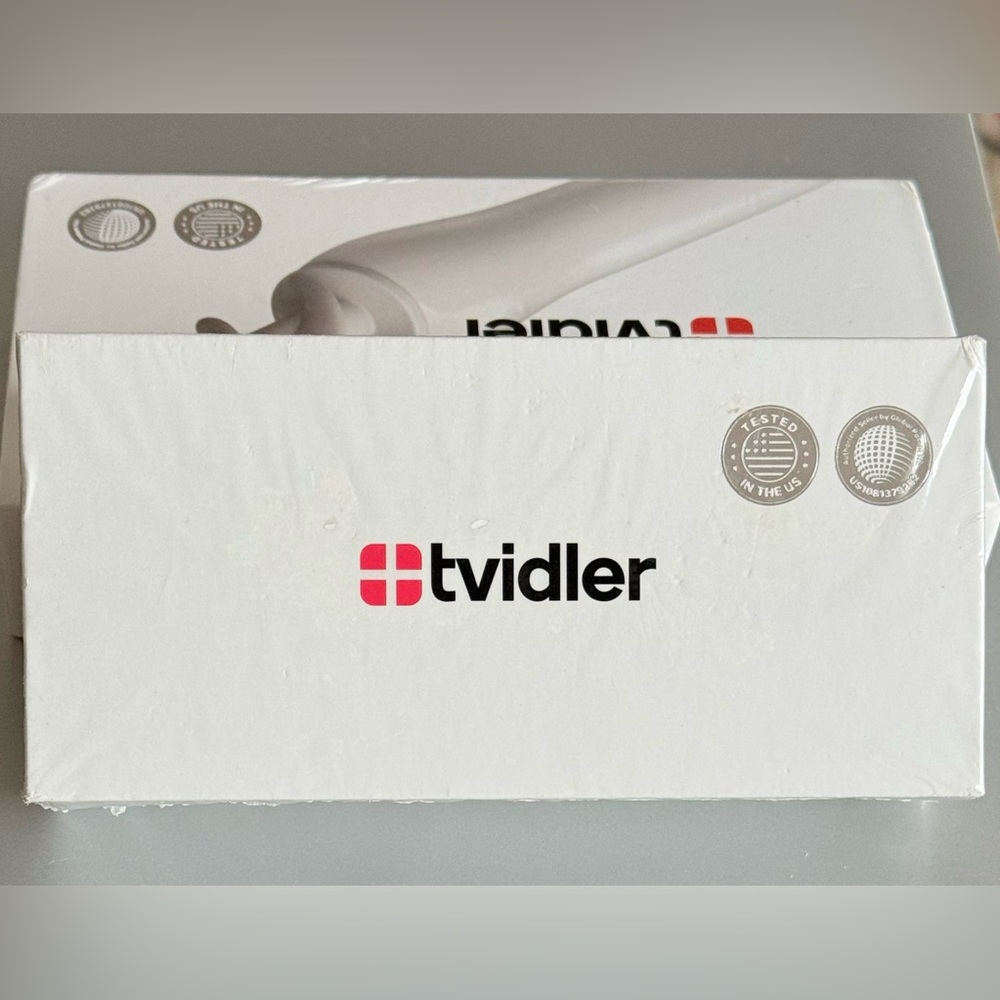 👂tvidler Ear Wax Remover - 1 Handle and 2 Tip Heads White